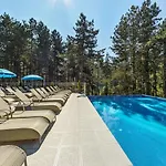 Dea & Ina - & Park In By Flat Mаnager * Velingrad