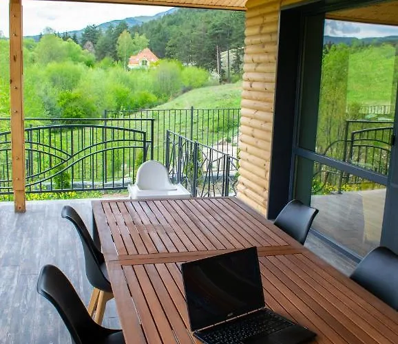 Dea & Ina - & Park In By Flat Mаnager ヴィラ ヴェリングラード